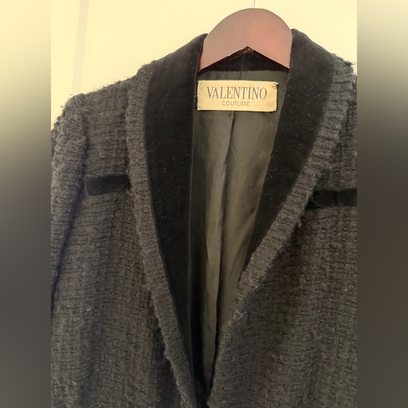 Vintage Valentino Couture Tweed Black Coat with Velvet Details - Picture 3 of 6